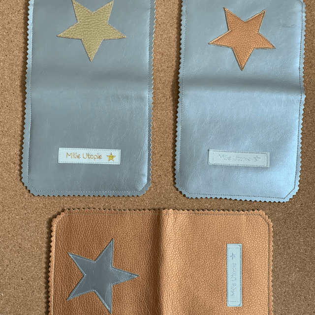 Porte cartes en similicuir.